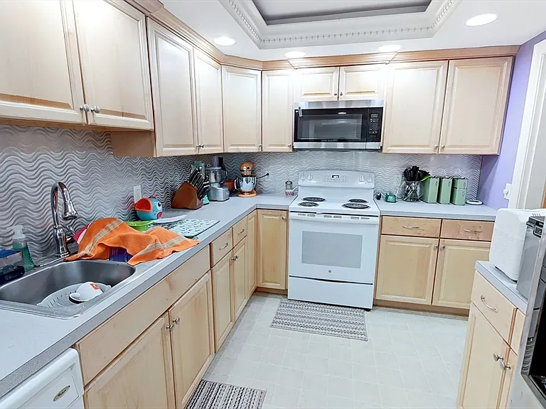 32 Acton Rd — Photo 17