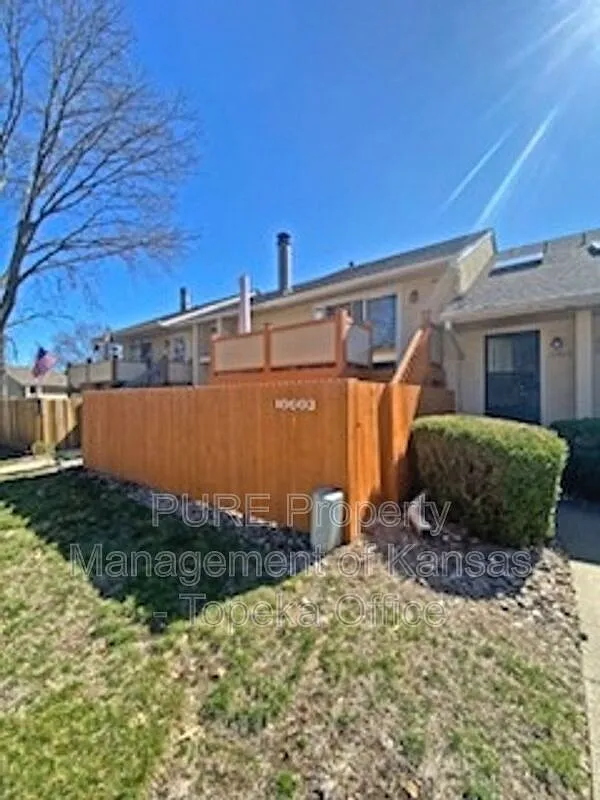 3 bed, 2.5 bath, 1280 sqft, $1,750 — Photo 2