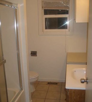 shared bath room