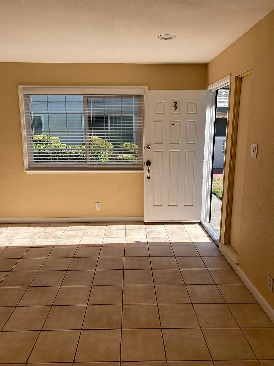 Building Photo - 5573 Eagles Ln #3