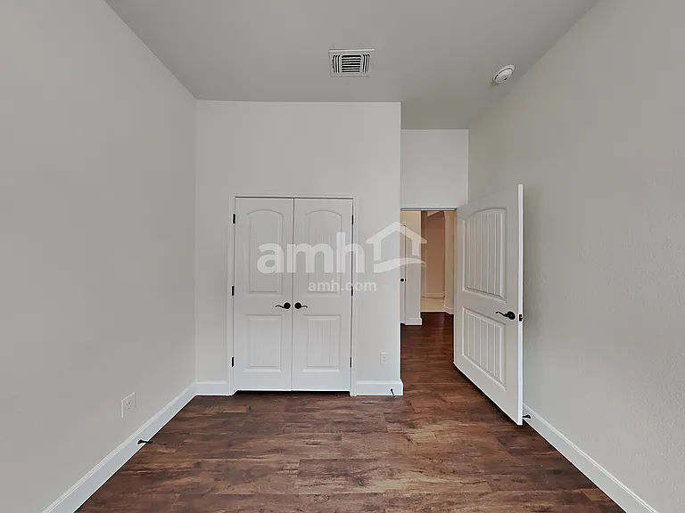 215 Buckskin Dr — Photo 18