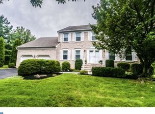 2 Woodlane Rd, Lawrence Township, NJ 08648