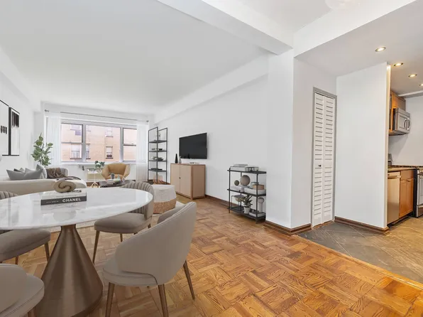 415 East 52nd Street image 1 of 11