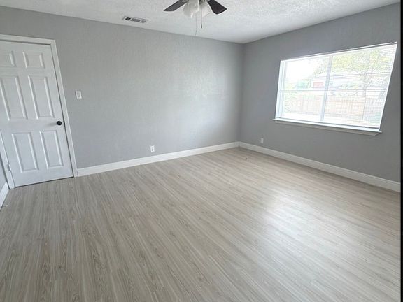 4th image of 14519 Ridge Meadow