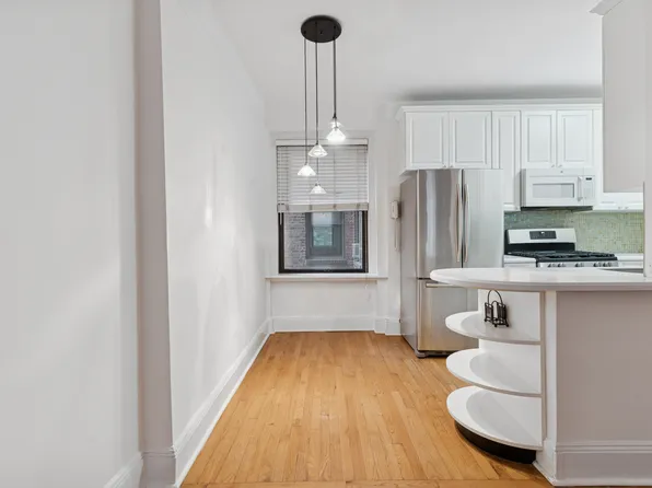 73-20 Austin Street image 8 of 17