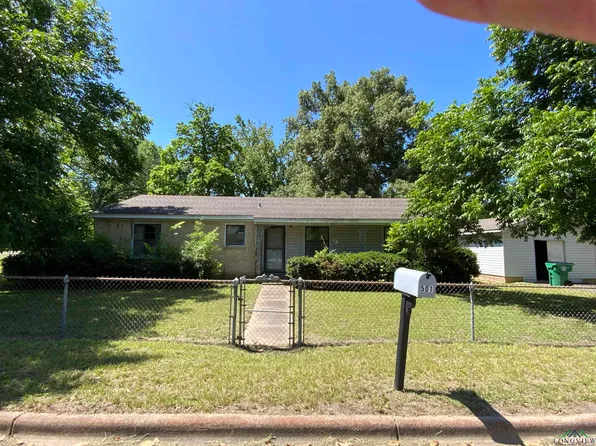 501 W South St, Overton, TX 75684
