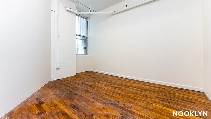 Rented by Nooklyn NYC LLC | media 6
