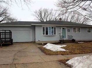 1540 Schaller St, Janesville, WI 53546