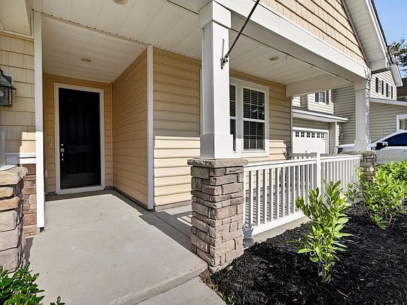 2nd image of 308 Nuttall Dr
