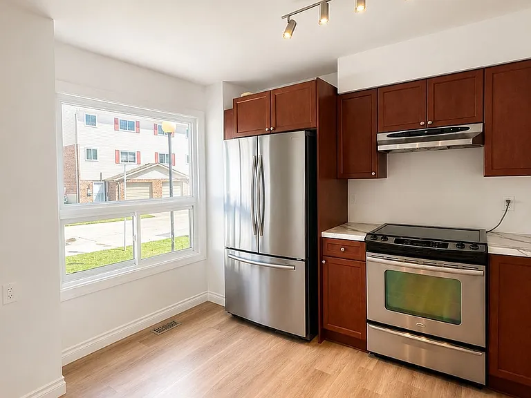 450 Pond Mills Rd #15 — Photo 11