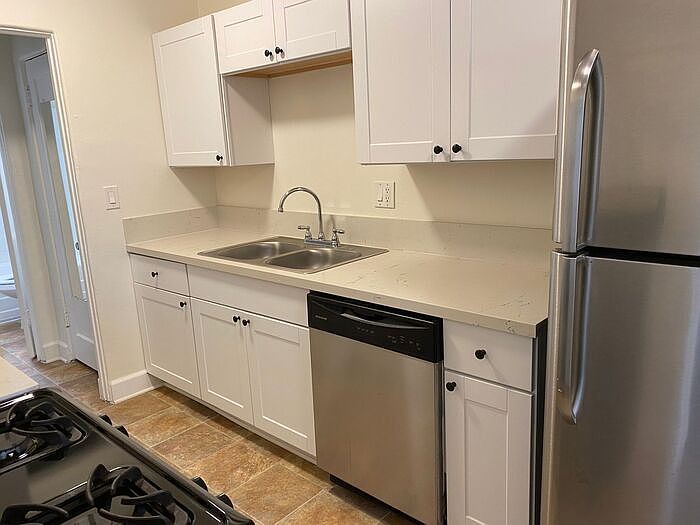 1st image of 1542 Pacific Beach Dr #1542