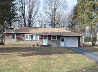 25 David Ave, Troy, NY 12180