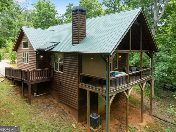 265 Maple Ridge Dr, Cleveland, GA 30528