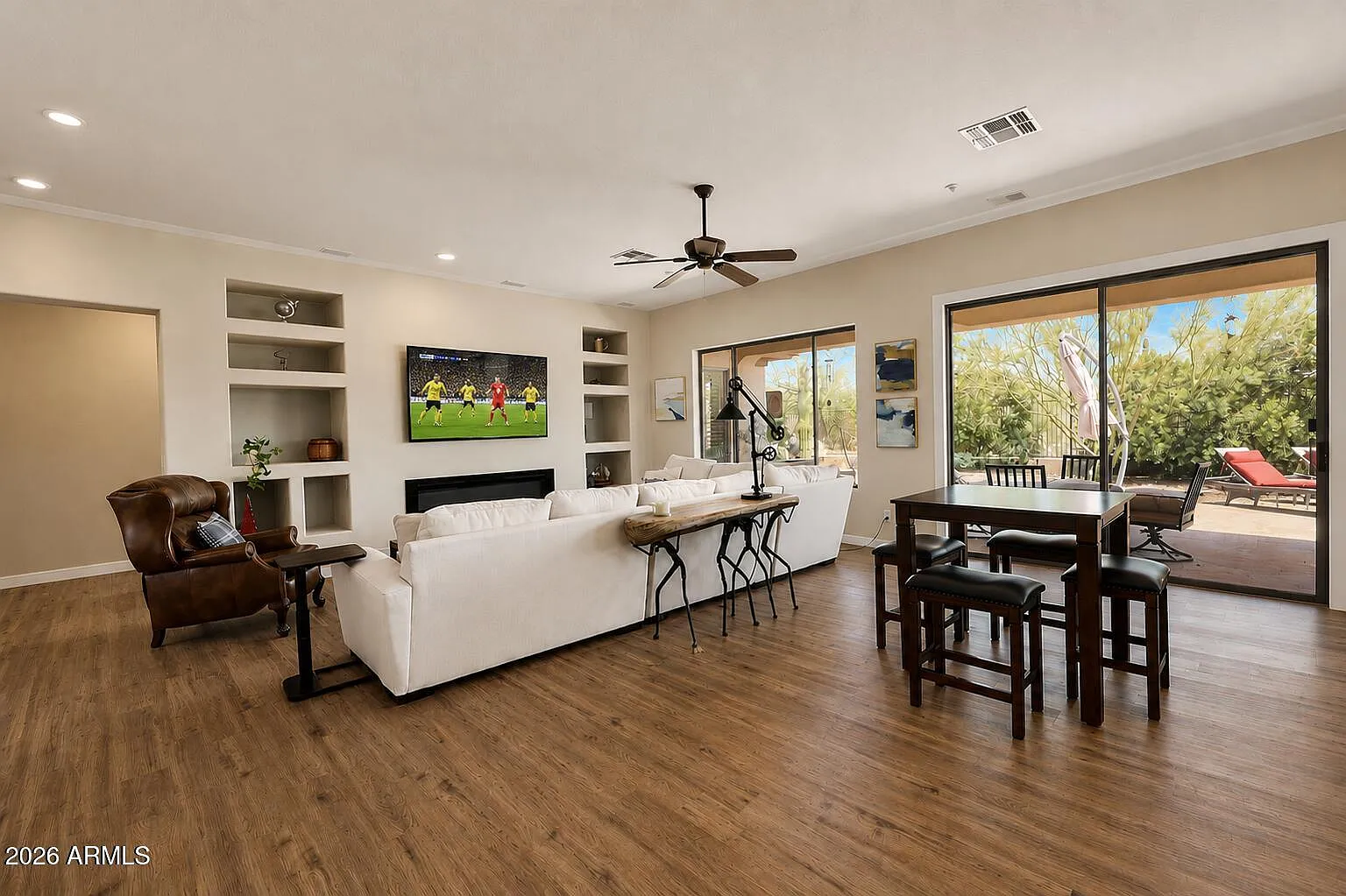 2 bed, 2.5 bath, 2124 sqft, $2,800 — Photo 4