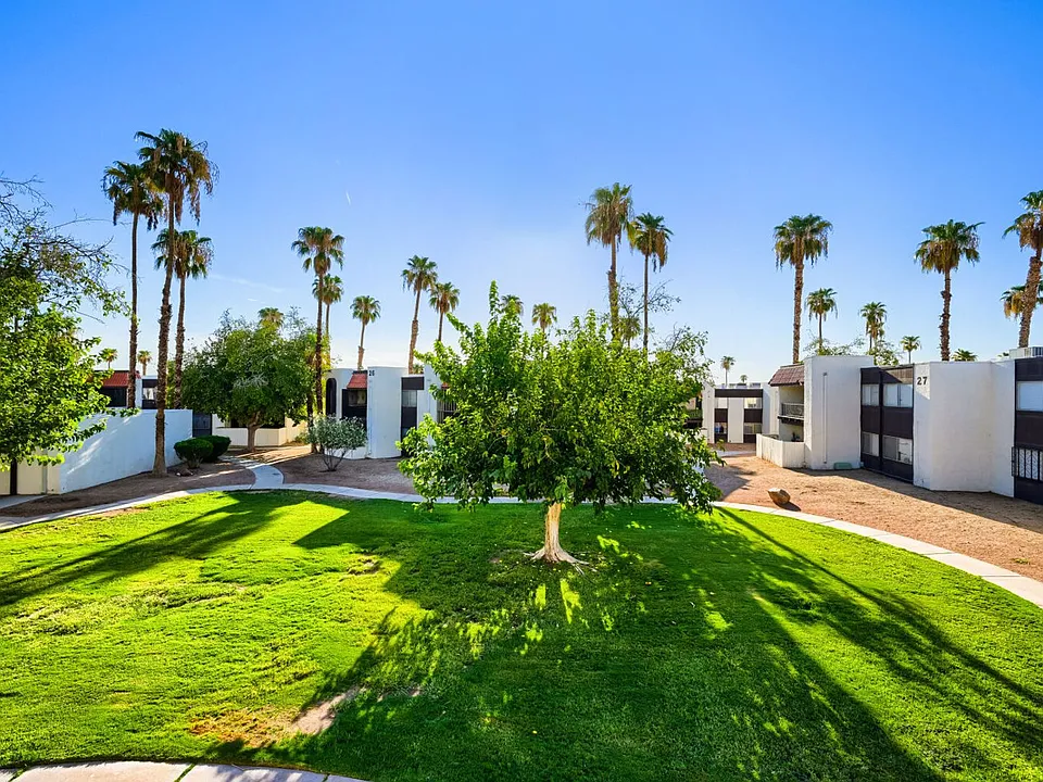 1405 Vegas Valley Dr #218