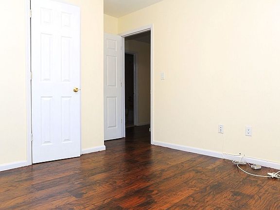 5th image of 107-06 164th St #2