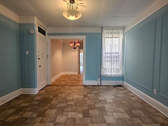 4th image of 34-42 42nd St #3A