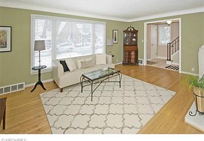 4th image of 19339 Frazier Dr