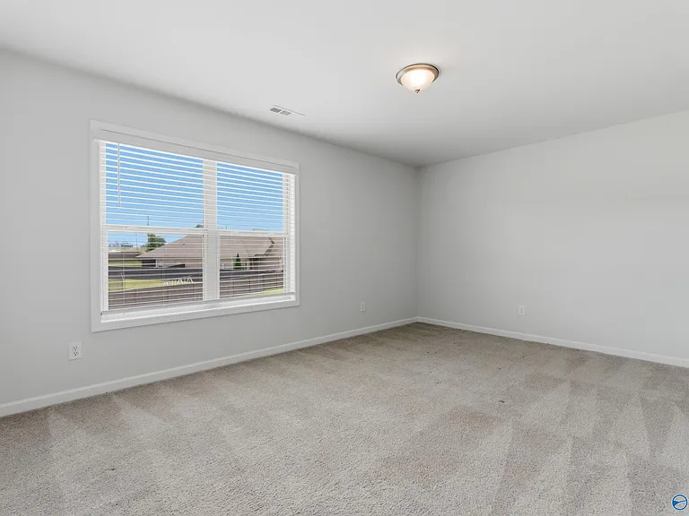 113 Saddle St — Photo 15