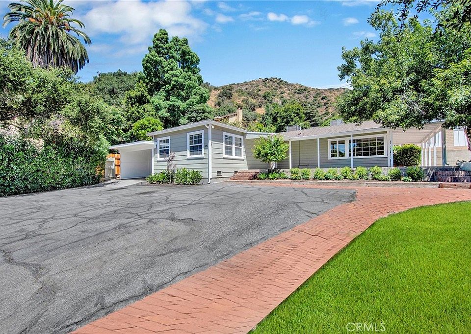 1st image of 661 Canyon Crest Dr