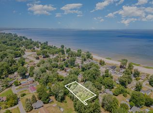 870 Shady Shore Dr, Bay City, MI 48706