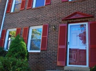 5049 Tibbitt Ln, Burke, VA 22015