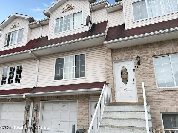 46 Meadow Ln #B13, Staten Island, NY 10306