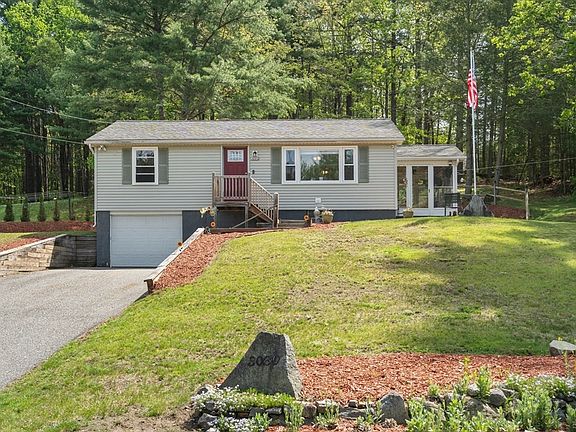 2nd image of 3080 Hillside Dr