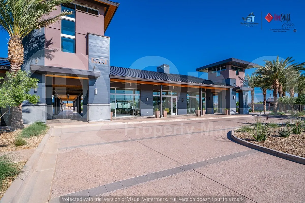 Building Photo - 5518 S Milburn
