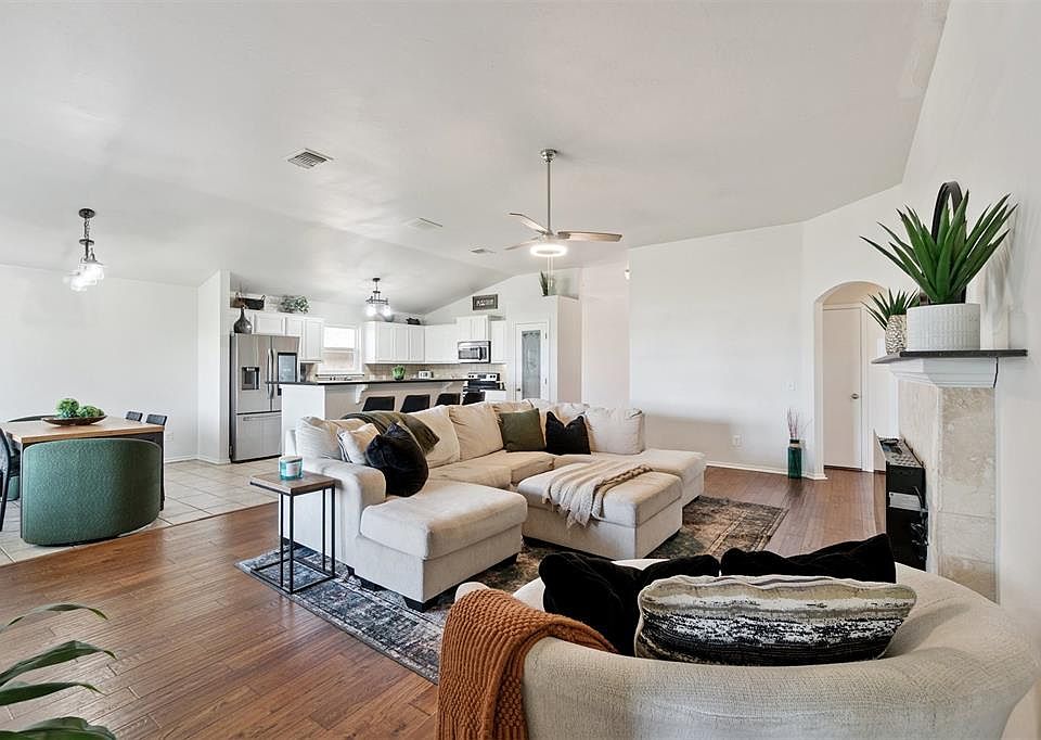 18313 Piedra Dr, Edmond, OK 73012 | Zillow