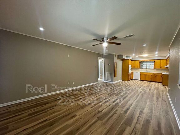 4th image of 4225 W Central Ave