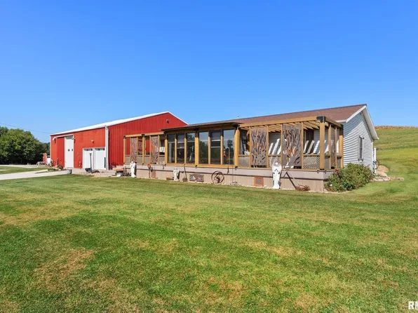 1422 McCloud Rd, Aledo, IL 61231