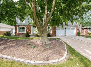 219 N Burr Oak Rd, Wichita, KS 67206