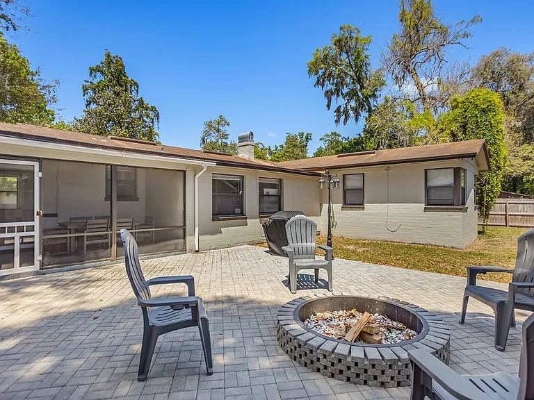 427 Holly Ave — Photo 36