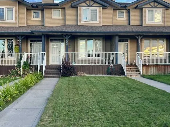 124 E Kendrew Dr, Red Deer, AB T4P 3T8