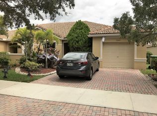 1602 Orion Ln, Weston, FL 33327