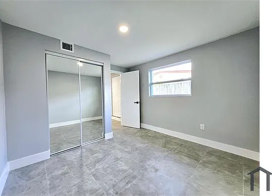 2865 NE 13th Ave — Photo 22