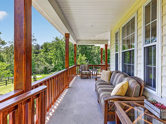 9th image of 157 Giles Ln