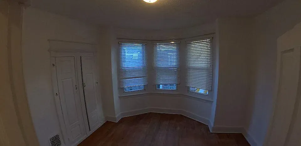 2 bed, 750 sqft, $1,600 — Photo 4