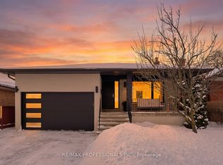 18 Treeview Dr, Toronto, ON M8W 4B9