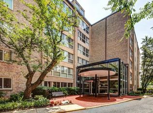 4970 Battery Ln APT 406, Bethesda, MD 20814