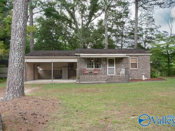 52 N Timber Gap Cir, Hartselle, AL 35640