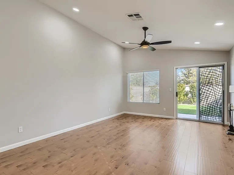 2212 Crestline Falls Pl — Photo 11