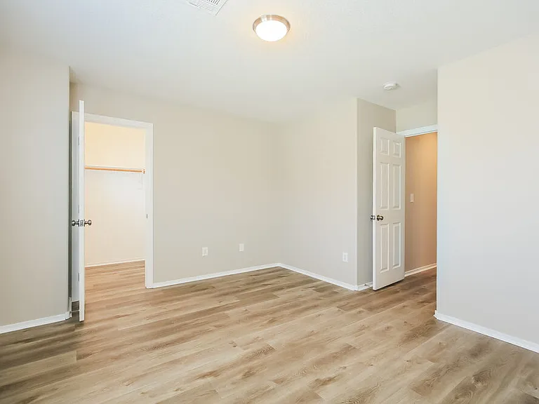 10548 Congaree St — Photo 14