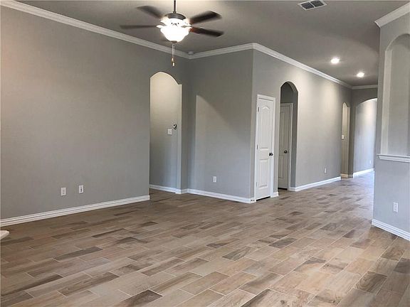 5th image of 16000 Aquilla Way