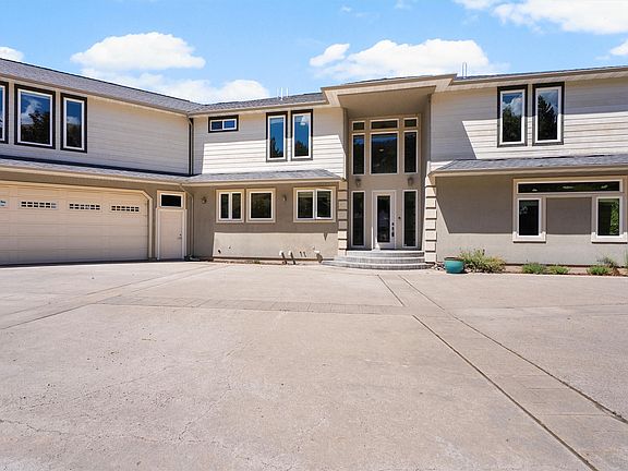 3rd image of 901 Ben Hogan Dr