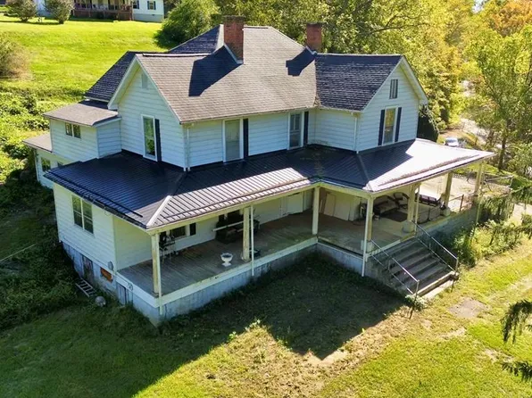 5517 Shady Ln, Saltville, VA 24370