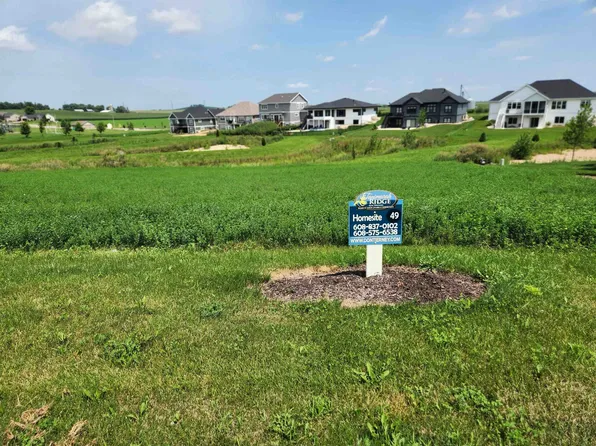 829 Valley Rd, Dane, WI 53529