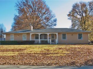7715 Arlington Ave, Raytown, MO 64138