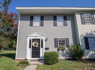 301 Lakeside Dr, Mount Pleasant, SC 29464